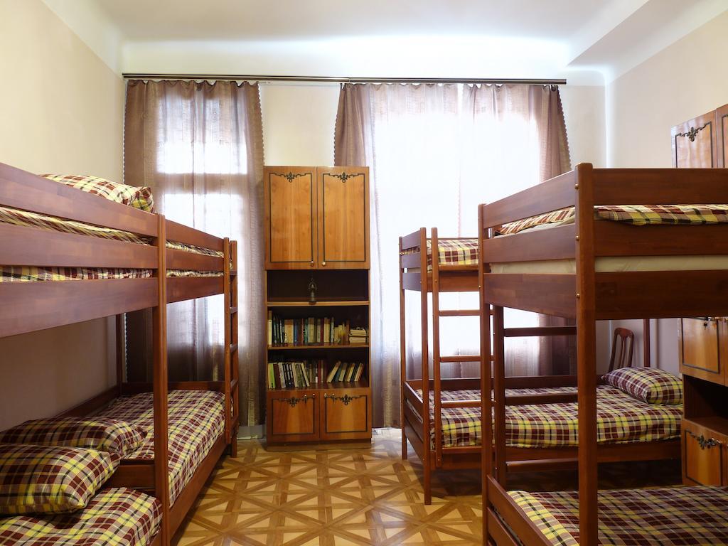 Voyager Hostel Leópolis Habitación foto